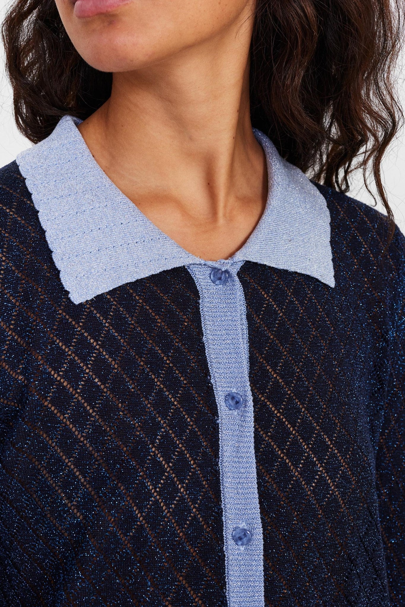 702330 Dark Sapphire 4