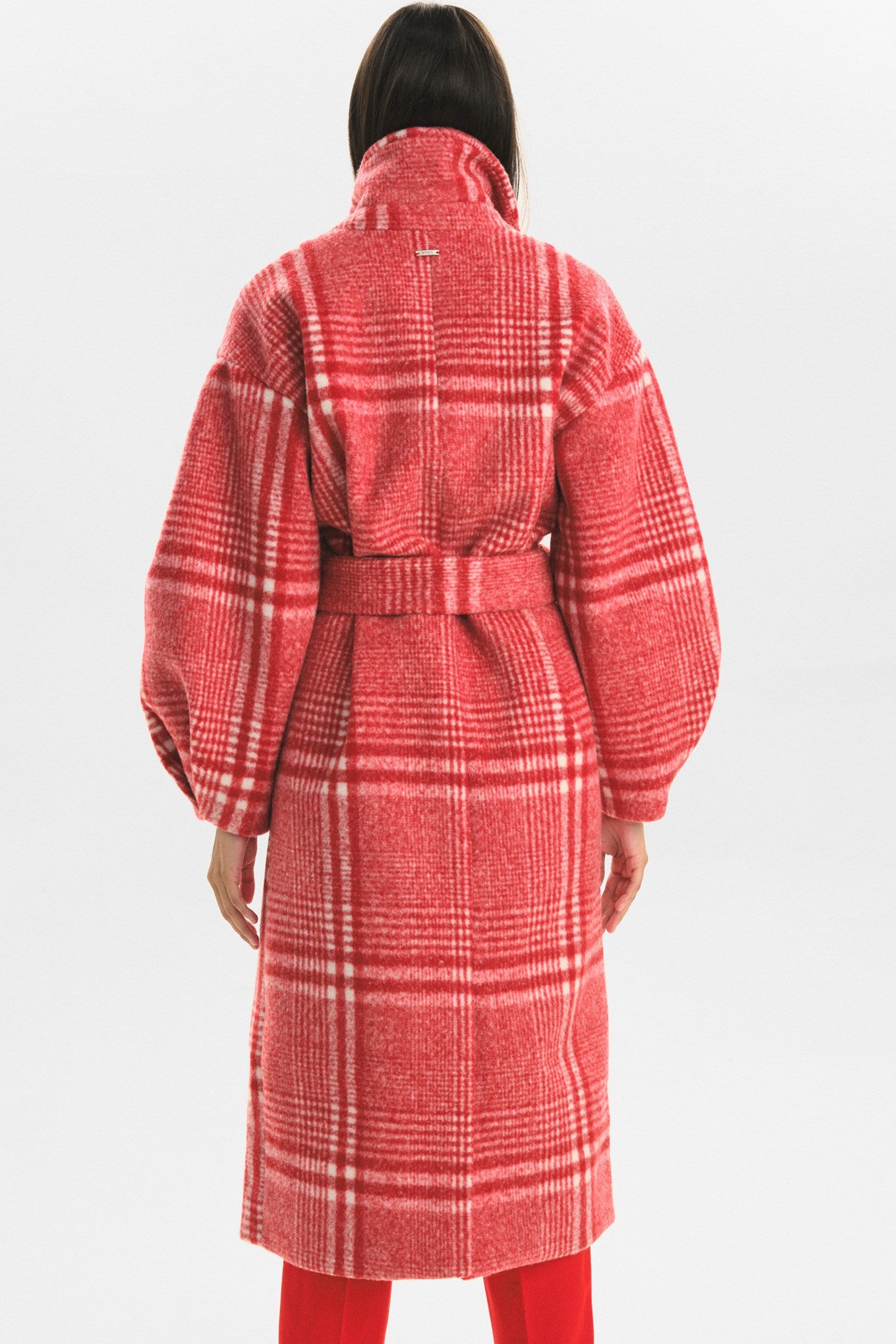 702518 2562 4 (4) (1)